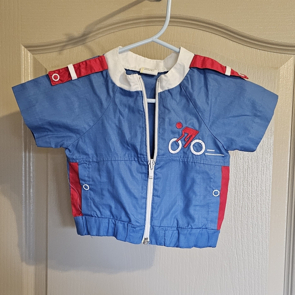 Vintage 90's 12 Month Cycling T Shirt Windbreaker That Zips Details Are Adorable